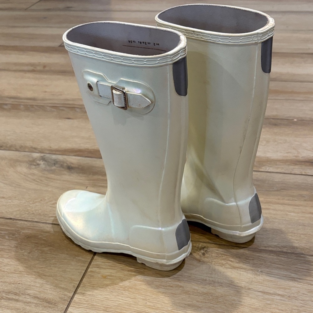 Hunter Ivory Glossy Boots - Picture 2 of 7